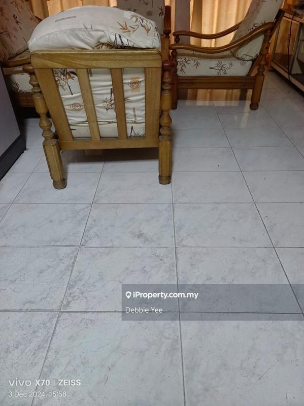 Apartment for Sale in Pangsapuri Vista Serdang by Debbie Yee - iProperty.com.my