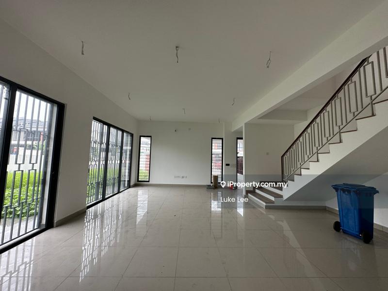 Rumah Berangkai 2 Tingkat untuk Dijual di Elmina, Shah Alam oleh Luke Lee - Living Room - iProperty.com.my