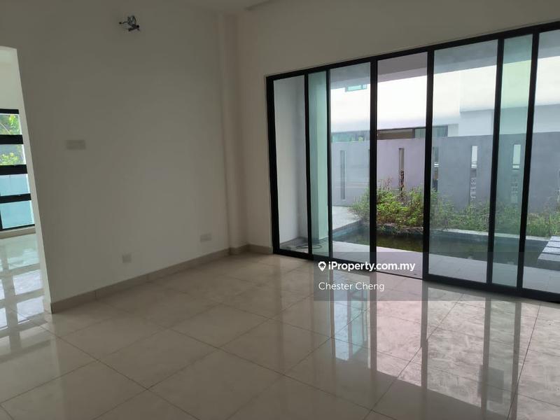 Bungalow House for Sale in Taman Overseas Union (Taman Oug), Jalan Klang Lama (Old Klang Road) by Chester Cheng - iProperty.com.my