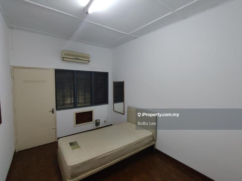 Rumah Berangkai 2 Tingkat untuk Dijual di Taman Overseas Union (Taman Oug), Jalan Klang Lama (Old Klang Road) oleh BoBo Lee - iProperty.com.my