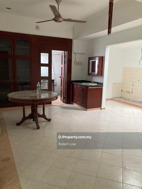 Semi-Detached House for Sale in Pantai Jerejak, Bayan Lepas by Robert Low - iProperty.com.my