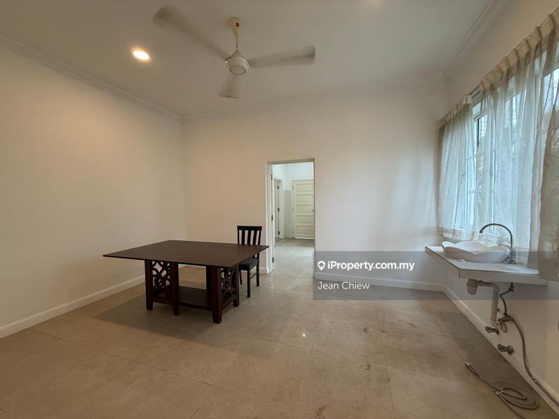 Bungalow House for Sale in Taman United, Jalan Klang Lama (Old Klang Road) by Jean Chiew - iProperty.com.my