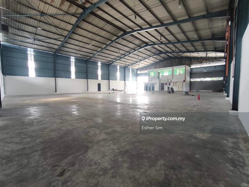 For Rent - 1.5 Storey Factory/Warehouse For Rent in Taman Makmur, Lunas, Kulim