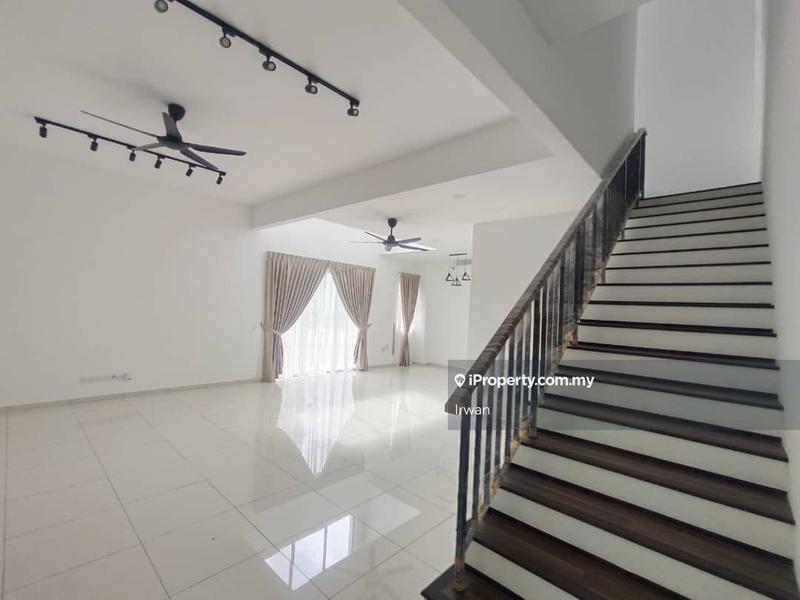 Rumah Berangkai 2 Tingkat untuk Dijual di Eco Forest, Semenyih oleh Irwan Affandi - iProperty.com.my