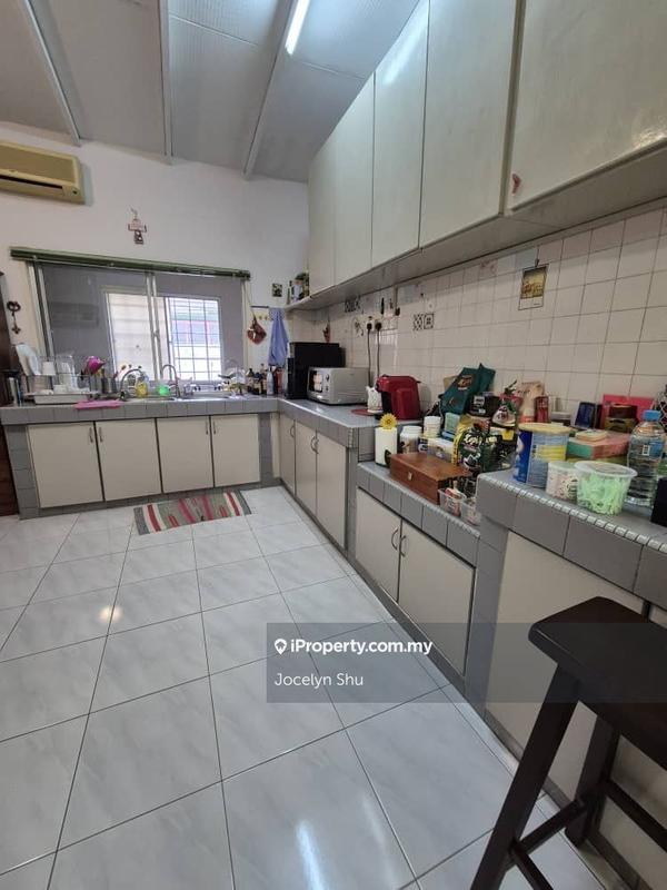 Rumah Teres 1-Tingkat untuk Dijual di Seksyen 8, Petaling Jaya oleh Jocelyn Shu - iProperty.com.my