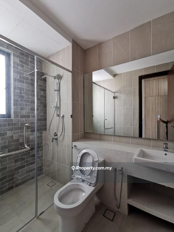 Kondominium untuk Disewa di Queens Residences Q1 @ Queens Waterfront oleh Cane Low - iProperty.com.my