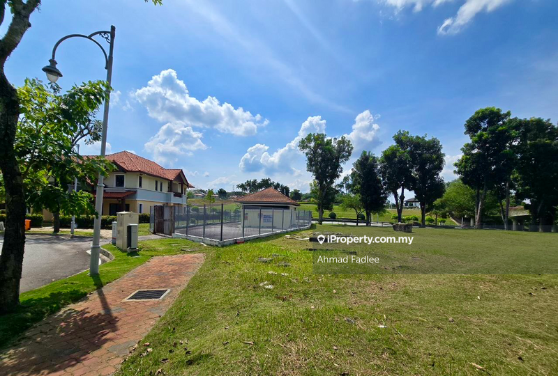 Banglo Tanah untuk Dijual di Presint 11, Presint 11 oleh Ahmad Fadlee - iProperty.com.my