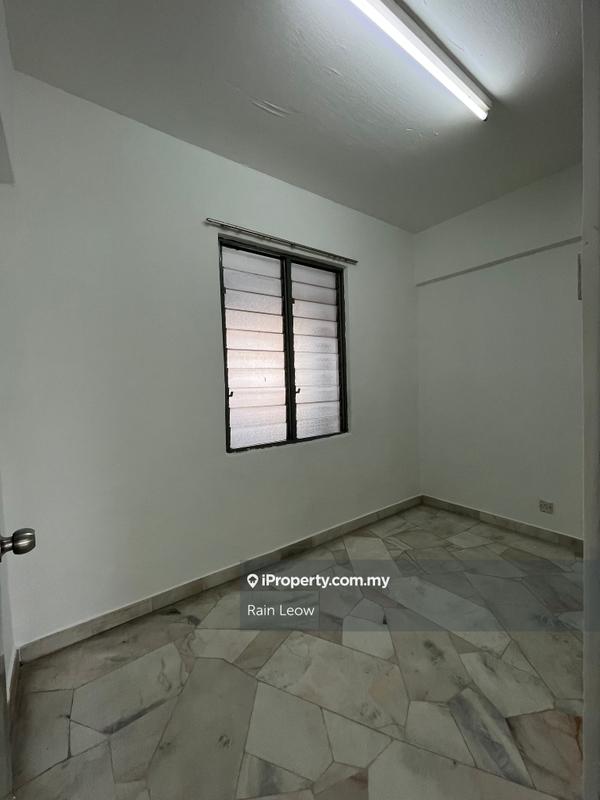 Rumah Pangsa untuk Dijual di Desa Tasik Fasa 1A oleh Rain Leow - iProperty.com.my