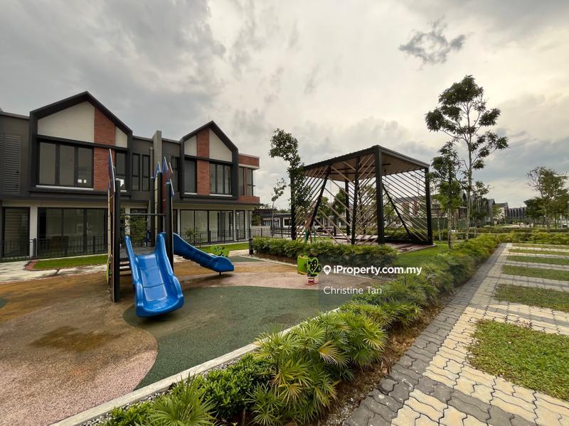 Rumah Teres 2-Tingkat untuk Dijual di Elmina, Shah Alam oleh Christine Tan - iProperty.com.my