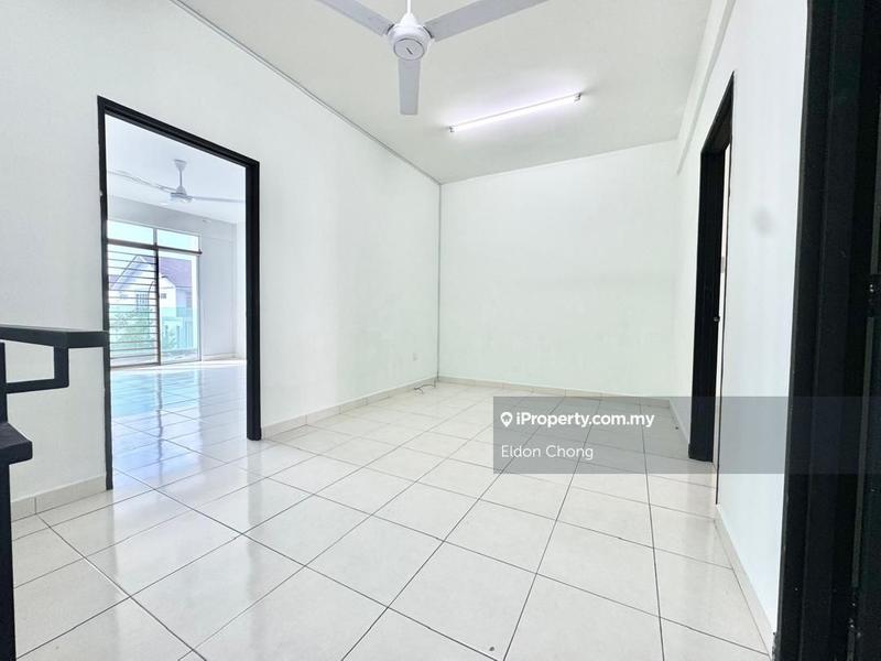 Rumah Berangkai 3 Tingkat untuk Dijual di Taman Bangi Avenue, Bangi oleh Eldon Chong - iProperty.com.my