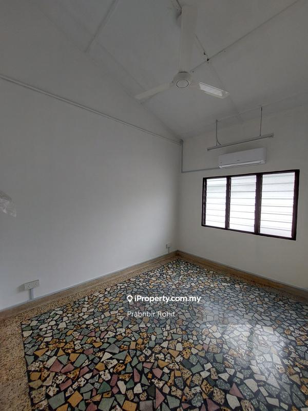 Rumah Berangkai 1 Tingkat untuk Disewa di Petaling Jaya, Petaling Jaya oleh Prabhbir Rohit - iProperty.com.my