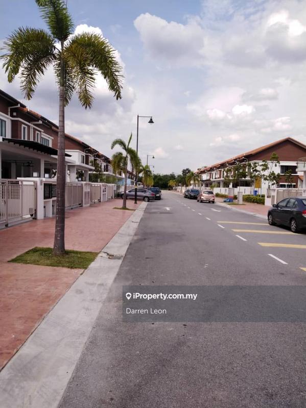 Rumah Berangkai 2 Tingkat untuk Dijual di Bandar Kinrara Seksyen 7, Bandar Kinrara oleh Darren Leon - iProperty.com.my