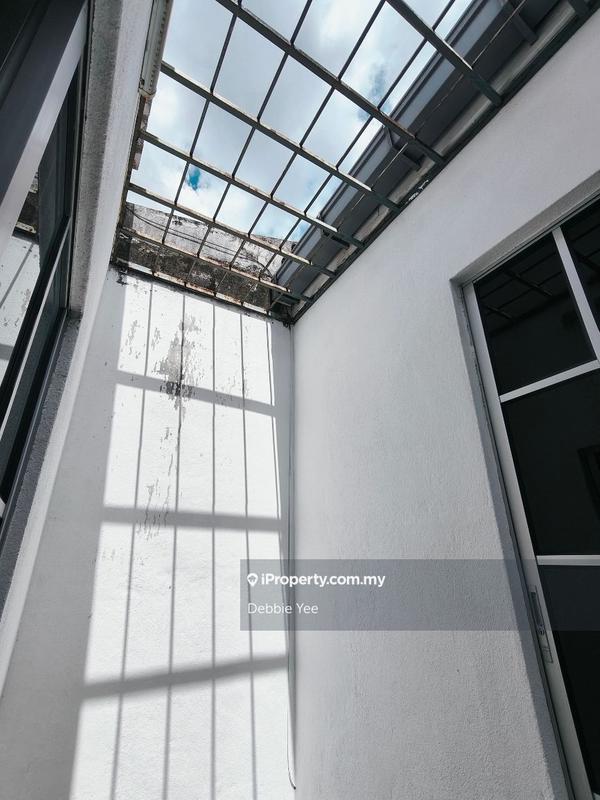 Semi-Detached House for Sale in gpksy, Seremban by Debbie Yee - iProperty.com.my