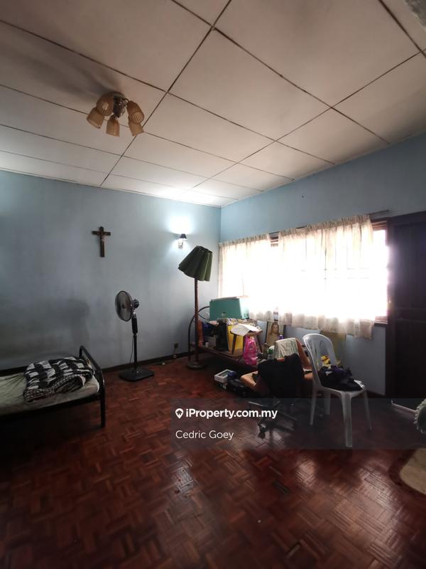 Bungalow House for Sale in Bukit Indah, Jalan Klang Lama (Old Klang Road) by Cedric Goey - iProperty.com.my