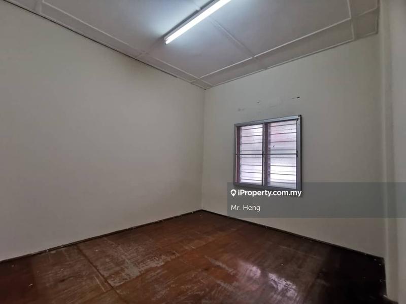 Rumah Teres 1-Tingkat untuk Dijual di Kg Simee, Ipoh oleh Mr. Heng - iProperty.com.my