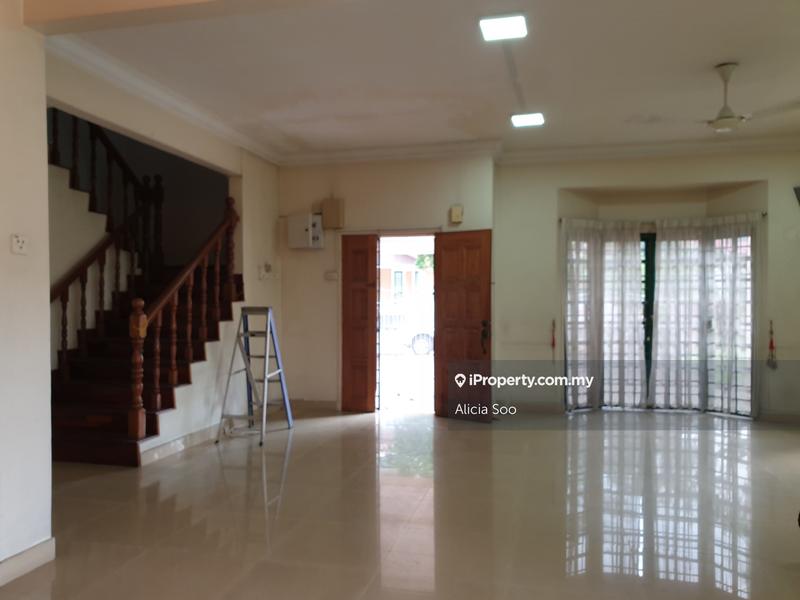 Rumah Teres 2-Tingkat untuk Dijual di Bukit Rahman Putra, Sungai Buloh oleh Alicia Soo - iProperty.com.my