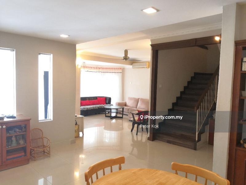 Rumah Berkembar untuk Dijual di Seksyen 17, Petaling Jaya oleh Peter Kok - iProperty.com.my