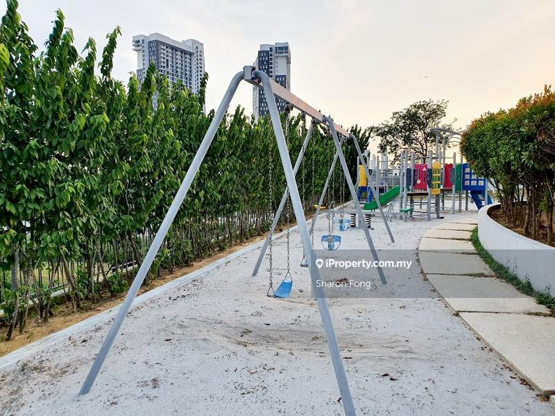 Residensi Servis untuk Dijual di HYVE oleh Sharon Fong - iProperty.com.my