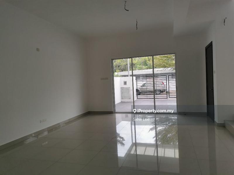 Rumah Berangkai 3 Tingkat untuk Dijual di Kota Damansara, Selangor oleh Siew Lee - iProperty.com.my