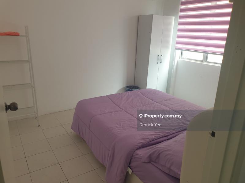 For Sale - Garden City Straits