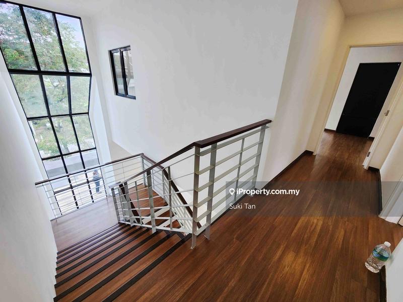 Rumah Berangkai 3 Tingkat untuk Dijual di Lake Fields, Sungai Besi oleh Suki Tan - iProperty.com.my
