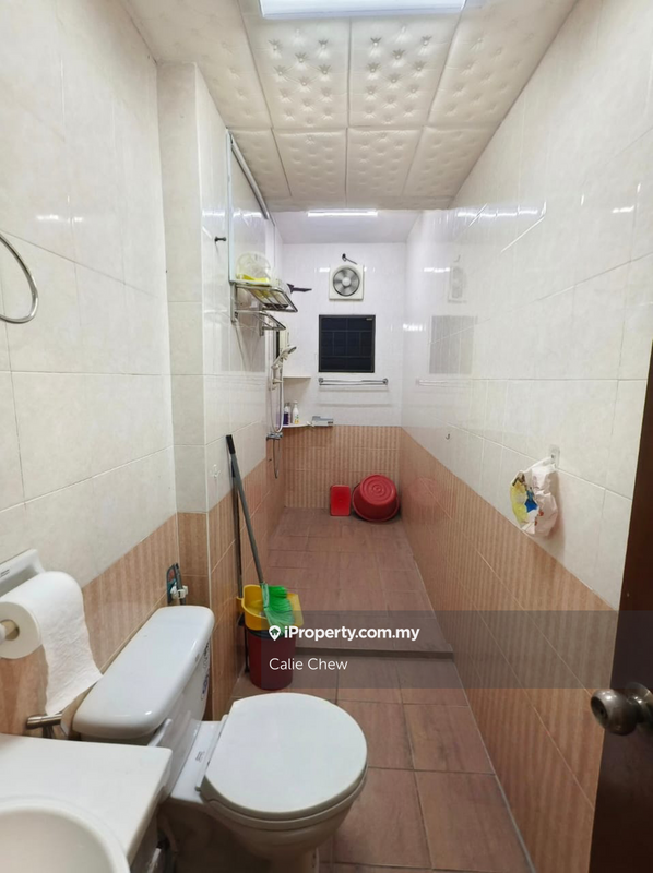 Semi-Detached House for Sale in Bandar Bukit Tinggi 2, Klang by Calie Chew - iProperty.com.my