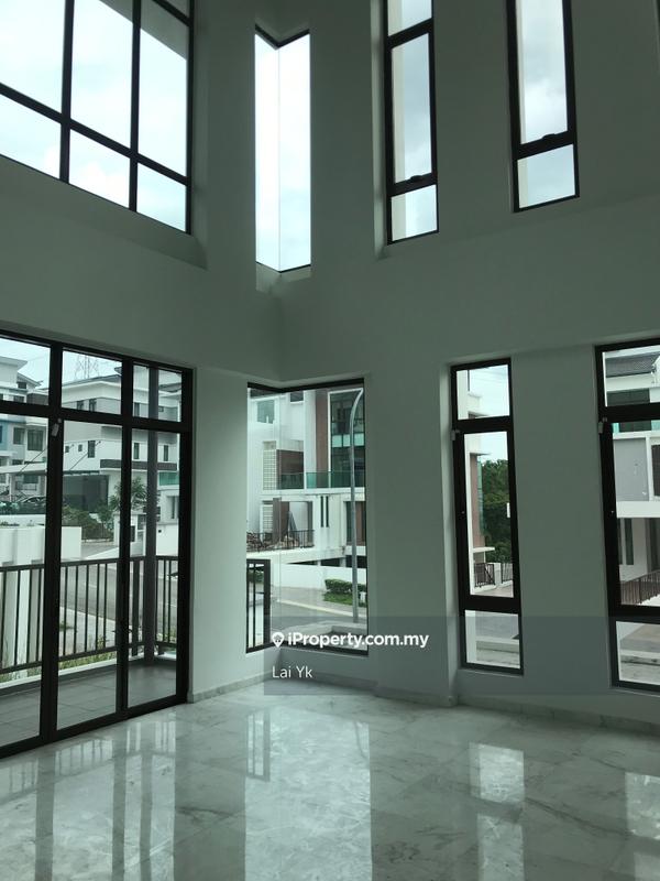 Rumah Berkembar untuk Dijual di Putra Heights, Subang Jaya oleh Lai Yk - iProperty.com.my