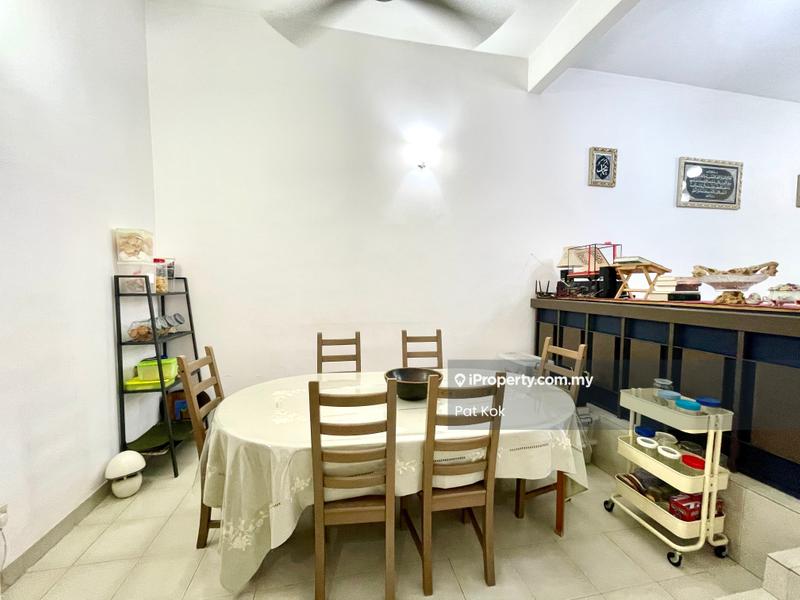 2-storey Terraced House for Sale in Taman Tun Dr Ismail, Kuala Lumpur by Pat Kok - Dining Room - iProperty.com.my