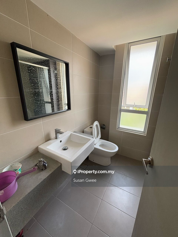 3-storey Terraced House for Sale in 402a6, Telok Panglima Garang by Susan Gwee - iProperty.com.my