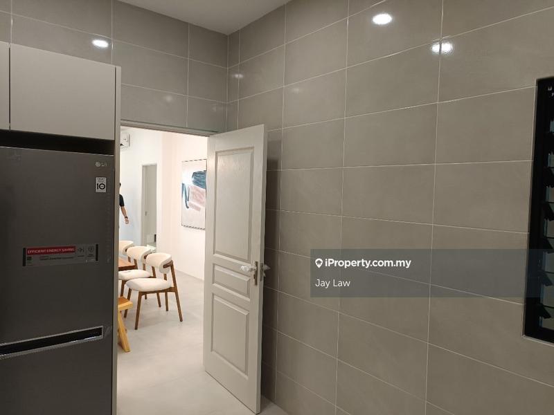 Rumah Bandar untuk Dijual di Batu Kawah New Township, Kuching oleh Jay Law - iProperty.com.my