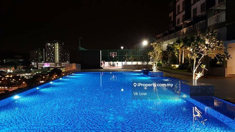 Residensi Servis untuk Dijual di Galleria Equine Park oleh Vk Low - Pool - iProperty.com.my