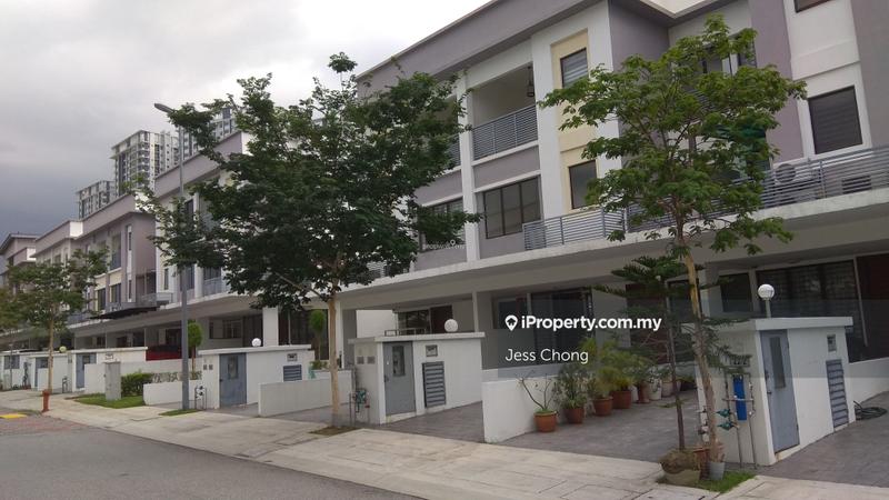 Townhouse for Sale in bandar 16 sierra ,Odora sierra 1, Puchong by Jess Chong - iProperty.com.my