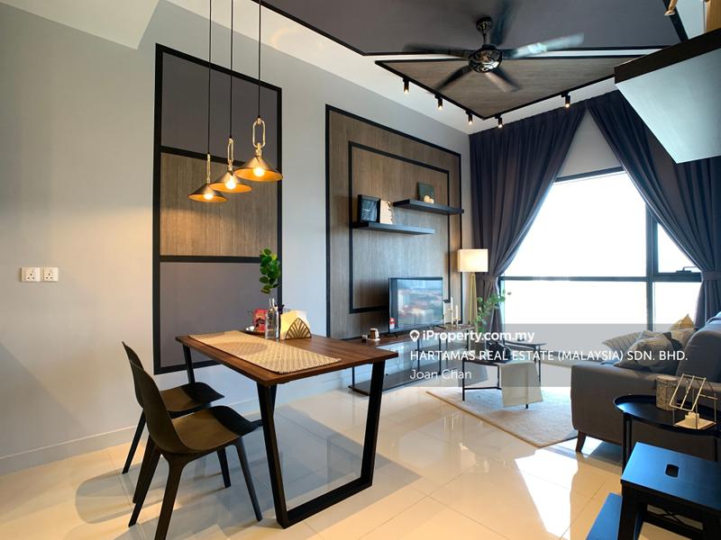 For Sale - Dianthus @ Tropicana Gardens