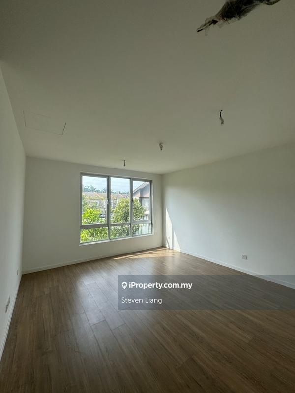 Rumah Berangkai 3 Tingkat untuk Dijual di Telok Panglima Garang, Selangor oleh Steven Liang - iProperty.com.my