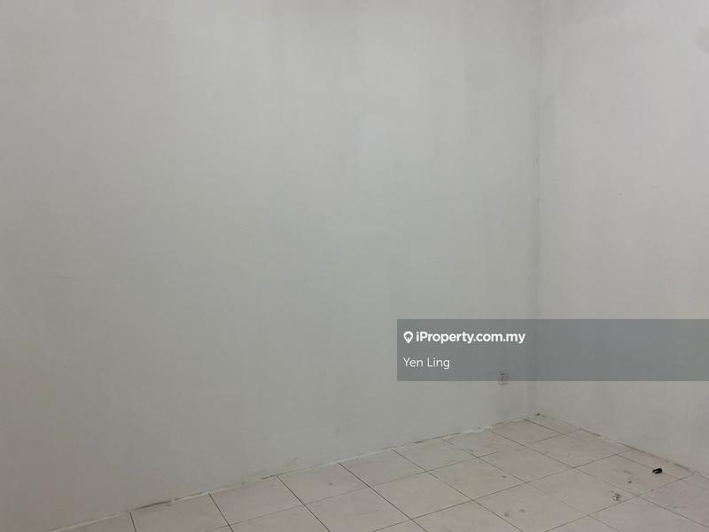 Townhouse for Sale in Bandar Saujana Putra, Tanjong Duabelas by Yen Ling - iProperty.com.my