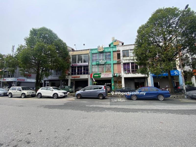 For Sale - Taman Subang Indah 3 Storey Shoplot, PJS 11 Bandar Sunway