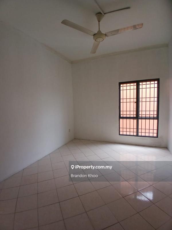 Apartment for Sale in Bayu Puteri by Brandon Khoo - iProperty.com.my