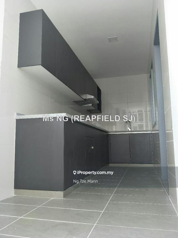 Condominium for Sale in Lakefront Residence by Ng Tze Mann - iProperty.com.my