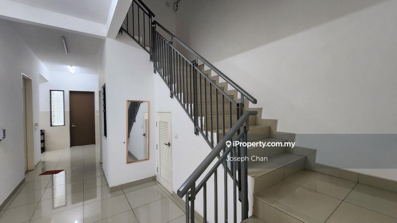Rumah Berkembar untuk Dijual di Setia Utama, Setia Alam oleh Joseph Chan - iProperty.com.my