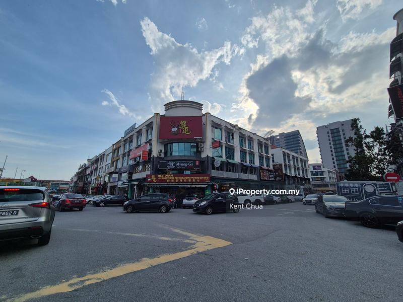 Shop for Sale in Bandar Puteri Puchong, Puchong by Kent Chua - iProperty.com.my