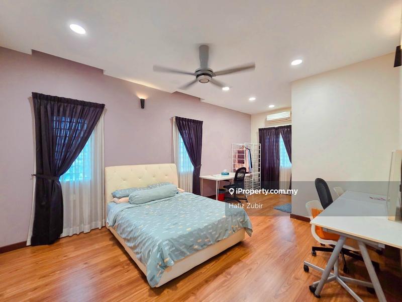 Rumah Berangkai 2 Tingkat untuk Dijual di Taman Tropika, Bangi oleh Hafiz Zubir - iProperty.com.my