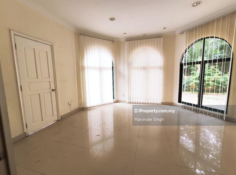 Banglo untuk Dijual di Ampang Hilir, Ampang oleh Mel Walia - iProperty.com.my