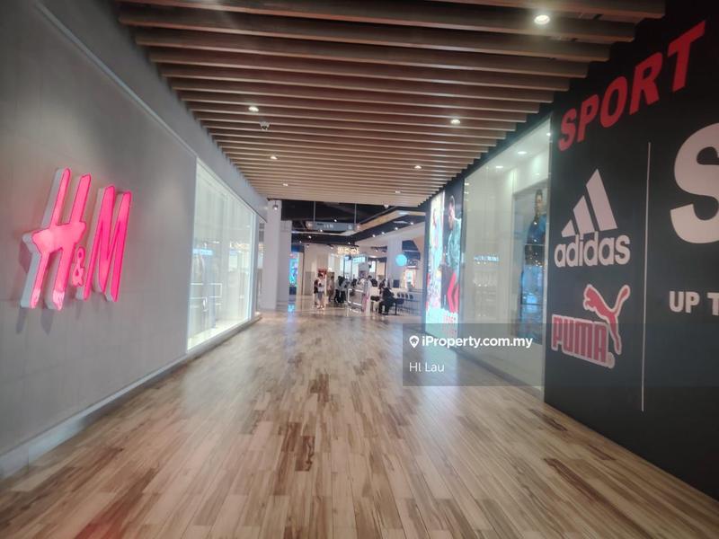 For Rent - Renovated Spacious Corner Office @ EkoCheras Mall