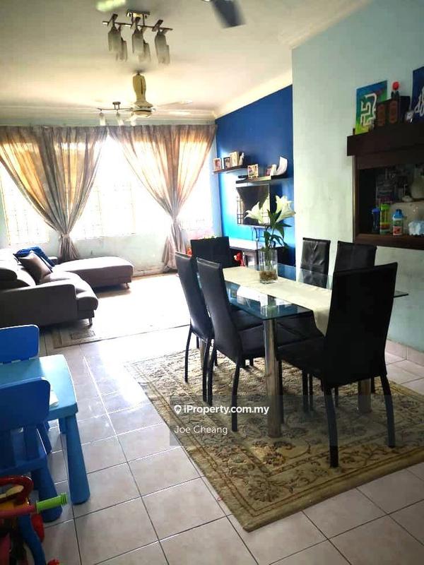 For Sale - De Rozelle