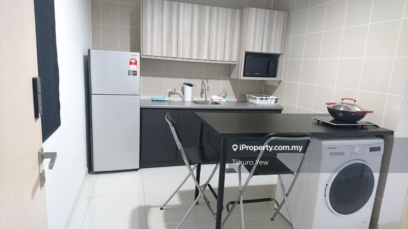 For Sale - Icon Residenz 2 @ Icon City