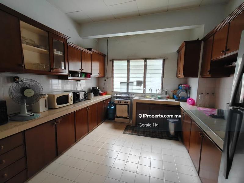 Bungalow House for Sale in Seksyen 16, Petaling Jaya by Gerald Ng - iProperty.com.my