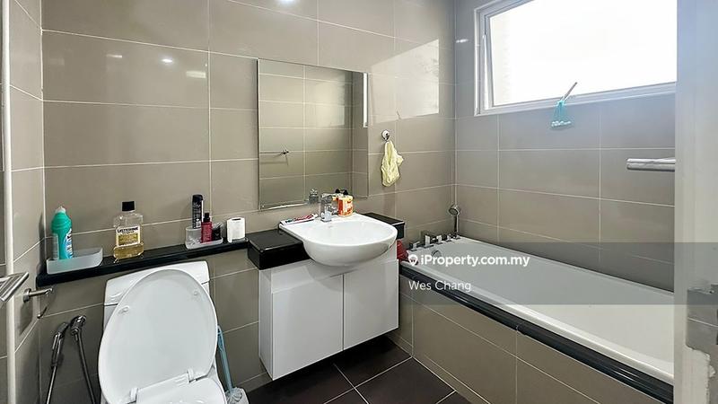 Kondominium untuk Dijual di Surian Residences oleh Wes Chang - iProperty.com.my