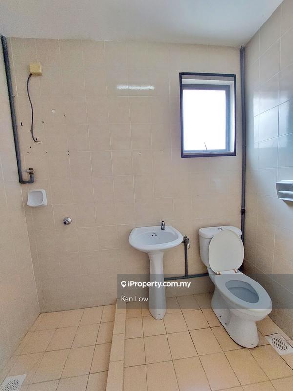 Rumah Berangkai 2.5 Tingkat untuk Dijual di 2.5 Sty 22x80, Taman Bukit, MRT Kajang, Kajang oleh Ken Low - iProperty.com.my