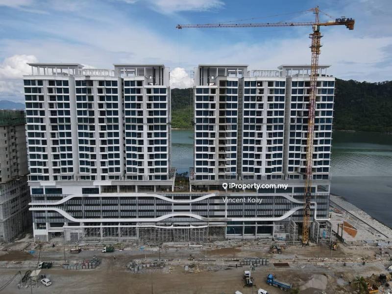 For Rent - Queens waterfront