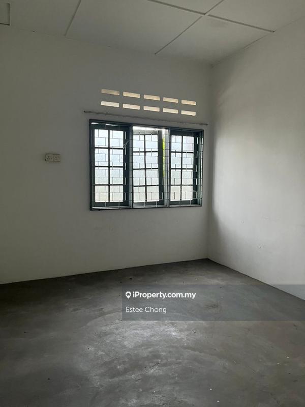 Rumah Berangkai 2 Tingkat untuk Dijual di End lot 2 Storey Jalan Bahagia Temerloh Pahang, Temerloh oleh Estee Chong - iProperty.com.my